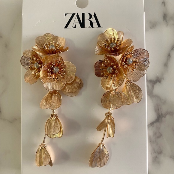 Zara Jewelry Zara Gold Floral Earrings Recently Worn By Kate Middleton Poshmark